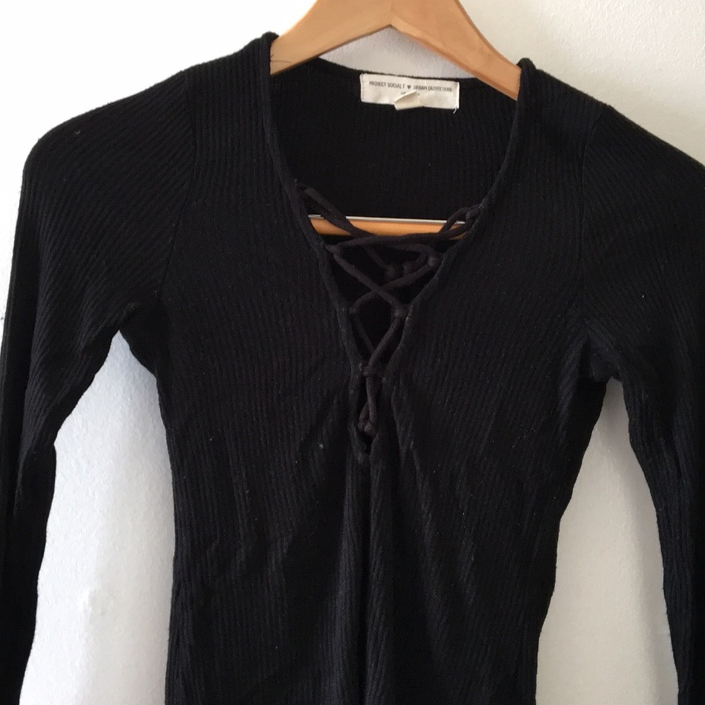 Open chest, cross details shirt